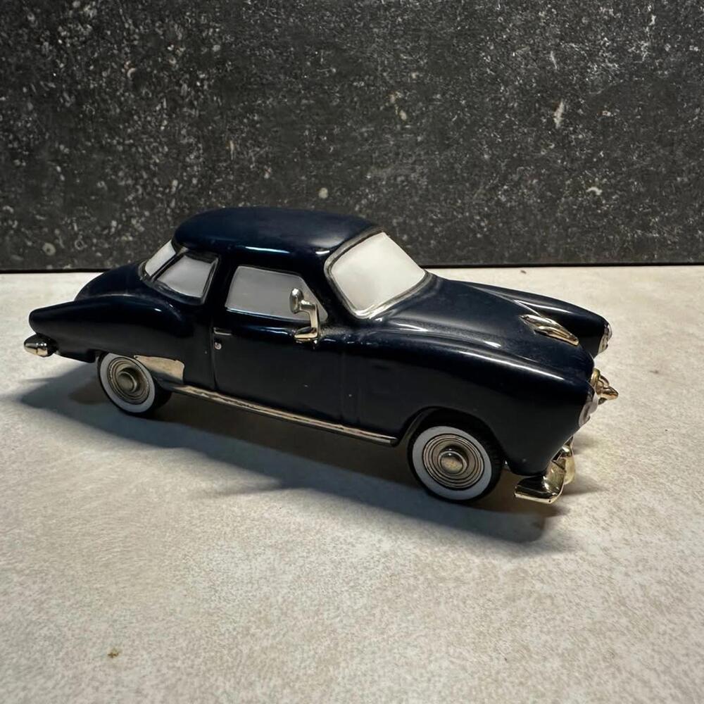 Department 55 Classic Cars 1950 Studebaker model car, no box